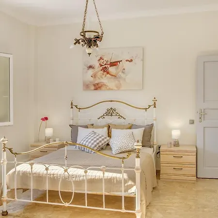 Syros Private House With Superb Sea View بيت للعطل *